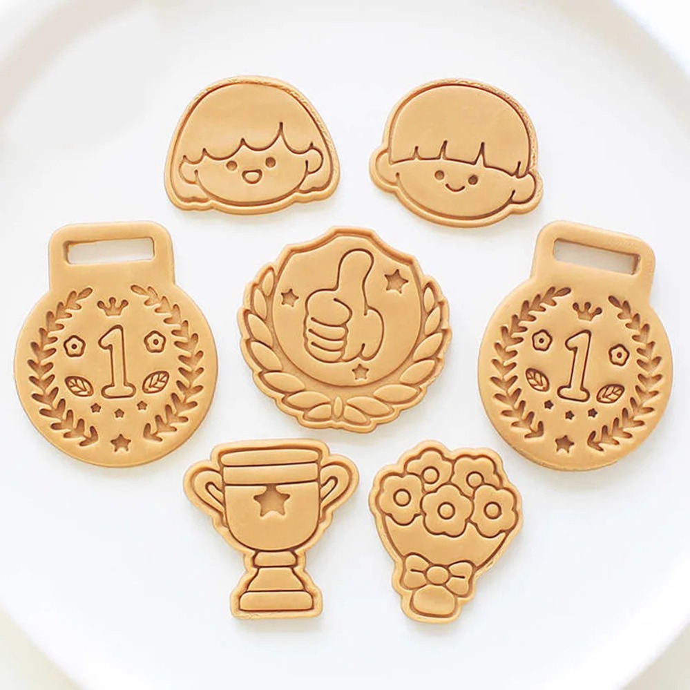 Medals Trophies Cookie Cutters - огляд і ціна Commercial Kitchen Items